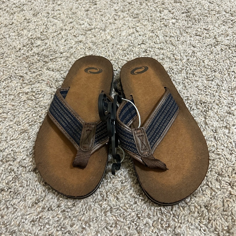 Brown Leather-Style Boys Youth Flip Flops Beach Pool Summer Size 1 New Outdoor